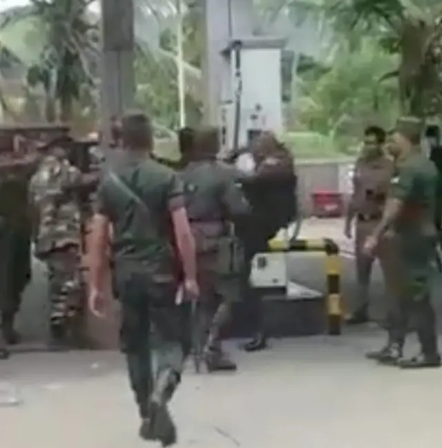 இலங்கை நெருக்கடி