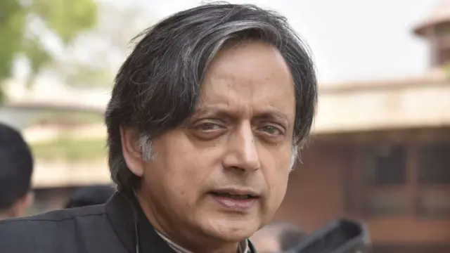 शशि थरूर