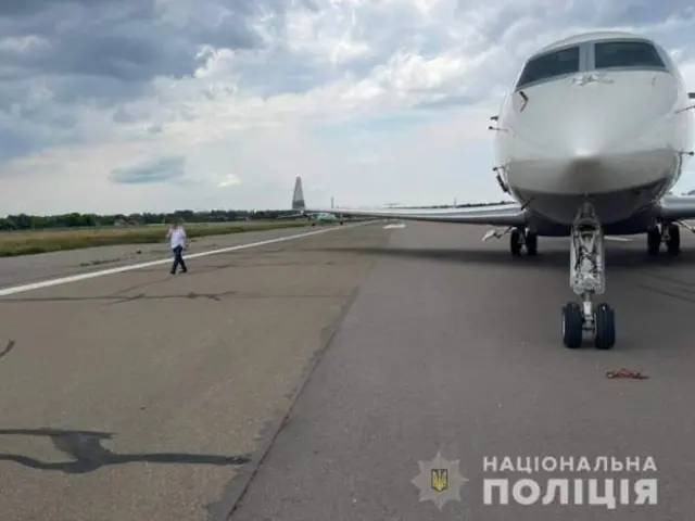 Самолет Медведчука