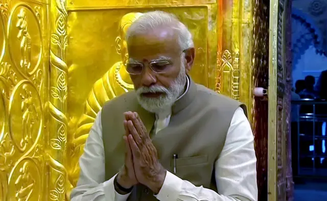 नरेंद्र मोदी