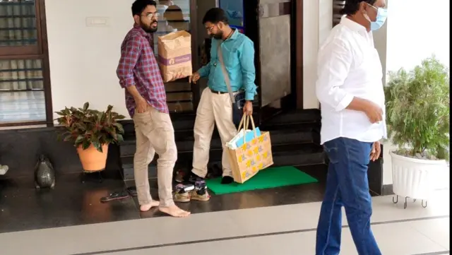 கோவை வருமான வரித்துறை சோதனை