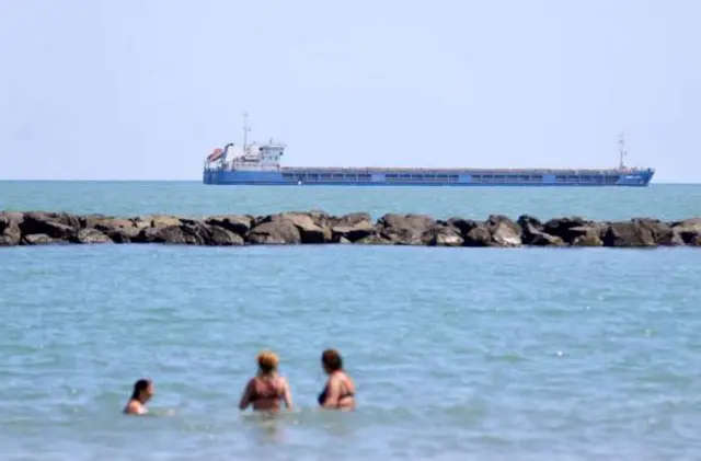 Meli hii haikuweza kupakuliwa bidhaa zilizoibiwa na iliwekwa kizuizini