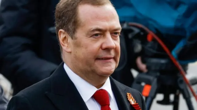 Медведев