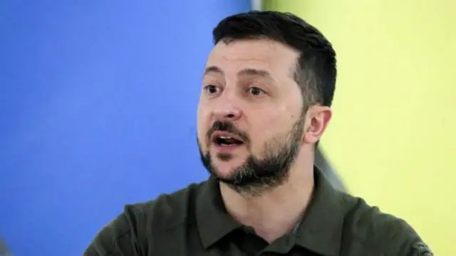 Madaxweynaha Ukraine Volodymyr Zelensky