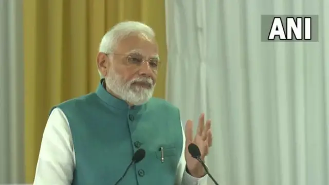 नरेंद्र मोदी