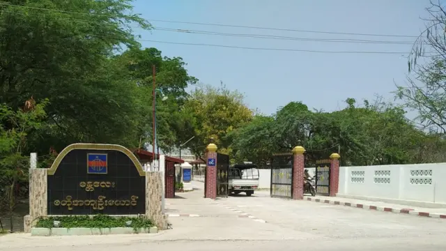 အိုးဘိုထောင်က  အစာအငတ်ခံဆန္ဒပြလူငယ်တွေ ကျန်းမာရေးစောင့်ရှောက်မှုမရဘူးလို့ဆို