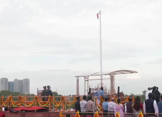 प्रधानमंत्री नरेंद्र मोदी