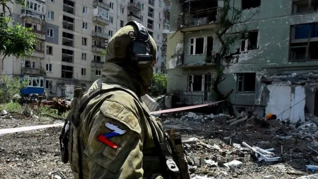 Popasna ipo karibu na Severodonetsk (kama inavyoonekana kwenye picha) - sasa iko mikononi mwa Warusi baada ya mapigano makali