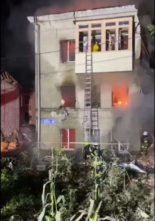 Разрушенное общежитие в Харькове