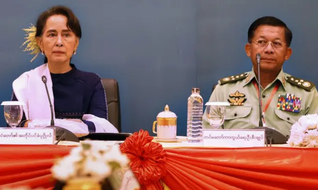 Aung San Suu Kyi, Min Aung Hlaing