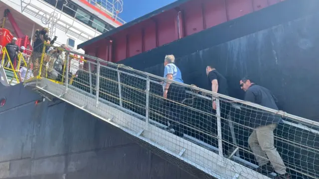 В пятницу генсек ООН посетил морской порт Одессы, где проходят загрузку корабли с украинским зерном