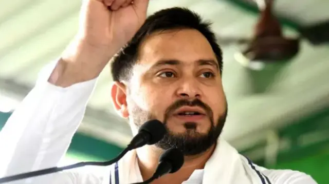 तेजस्वी यादव