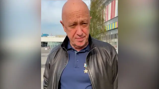 Евгений Пригожин во время похорон Дарьи Дугиной