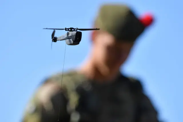 Нано-дрон Black Hornet