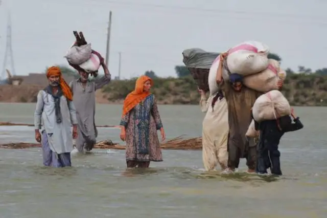पाकिस्तान में बाढ़ और बारिश का कहर