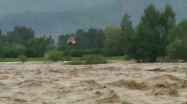 کمراٹ میں پھنسے 22 افراد کو ہیلی کاپٹر کے ذریعے ریسکیو کرلیا گیا: آئی ایس پی آر