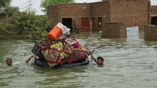 పాకిస్తాన్‌లో వరదలు