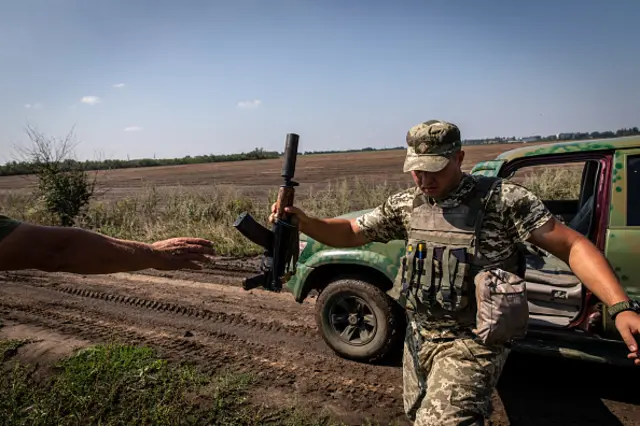 українські військові