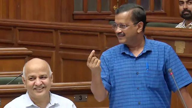 अरविंद केजरीवाल और मनीष सिसोदिया