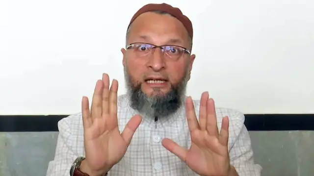 असदुद्दीन ओवैसी