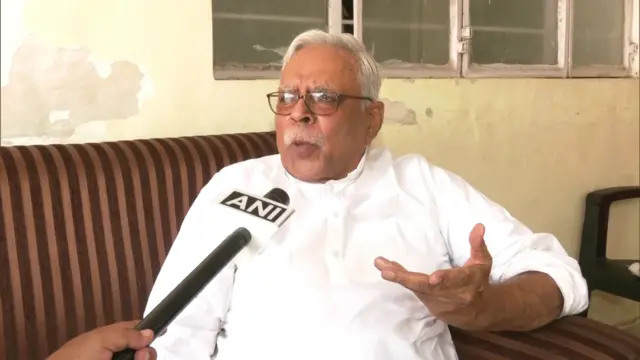 राष्ट्रीय जनता पार्टी के वरिष्ठ नेता शिवानंद तिवारी