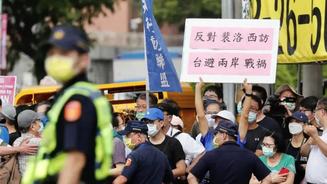 新北景美人权文化园区外亲大陆团体抗议佩洛西访问台湾（3/8/2022）