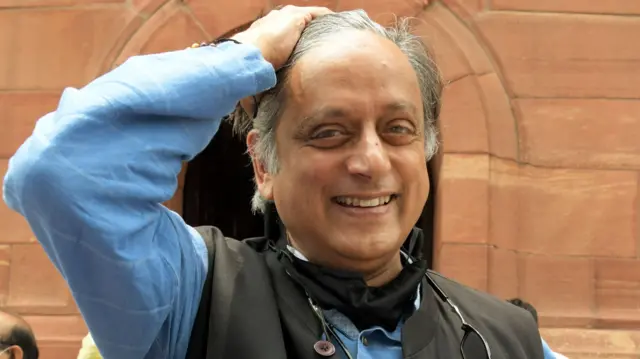 सांसद शशि थरूर