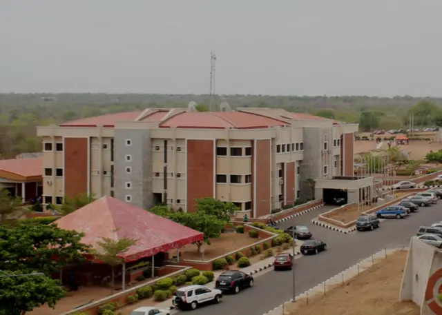 Ime ụlọakwụkwọ mahadum Kwara State University