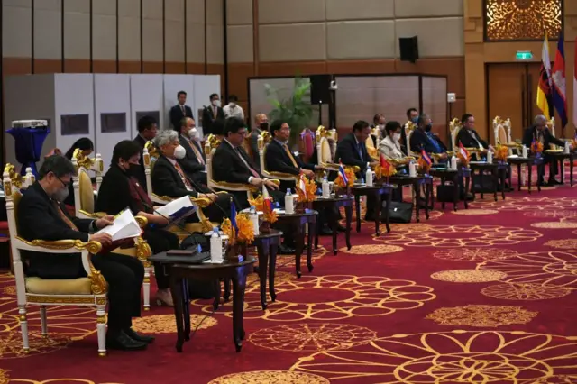 Ngoại trưởng Asean đang họp thường niên tại Phnom Penh, Campuchia.