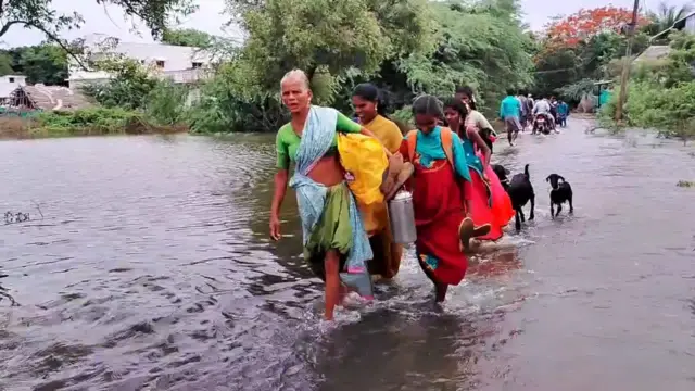 கிராம மக்கள்