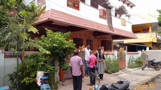 இன்டர்நேஷனல் பைனான்ஸ் சர்விஸ்
