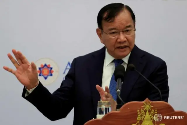 ဒီကနေ့ မနက်ပိုင်း ကသတင်းထောက်တွေနဲ့တွေ့ခဲ့တဲ့ ပရတ်ဆော့ခွန်း