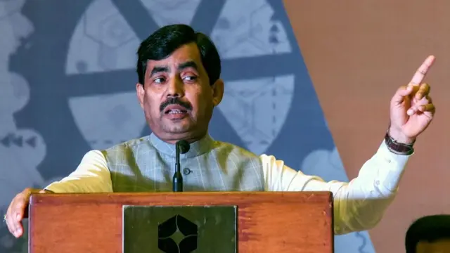 शाहनवाज़ हुसैन