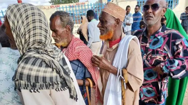 Dadweynaha Wajeer oo codkooda dhiibanaya