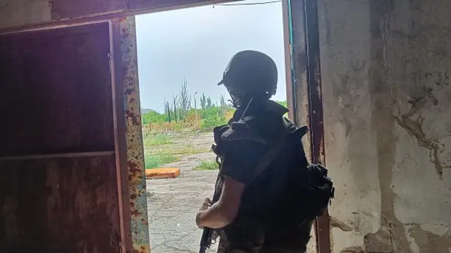 солдат