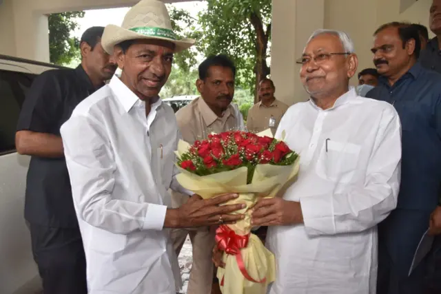 सीएम नीतीश कुमार और सीएम केसीआर