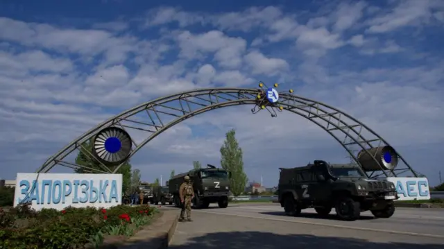 российские войска занимают территорию ЗАЭС