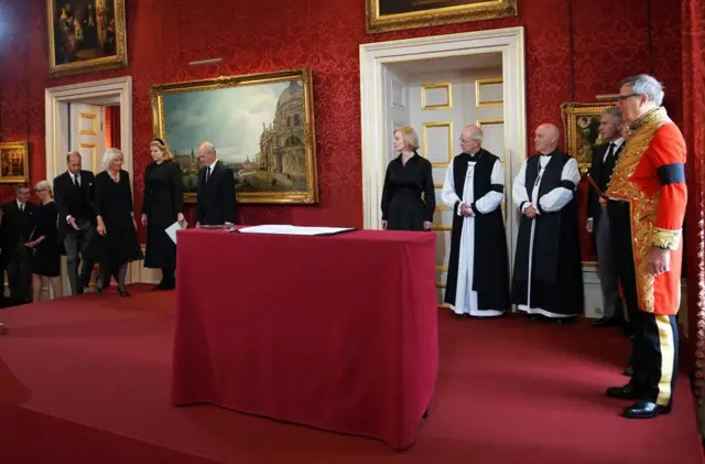 کاخ سنت جیمز