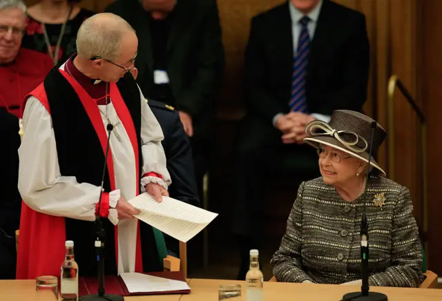 Justin Welby ve Kraliçe