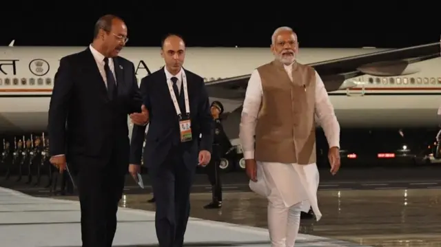 नरेंद्र मोदी