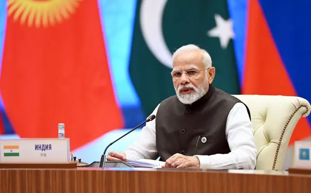 प्रधानमंत्री नरेंद्र मोदी एससीओ सम्मेलन में