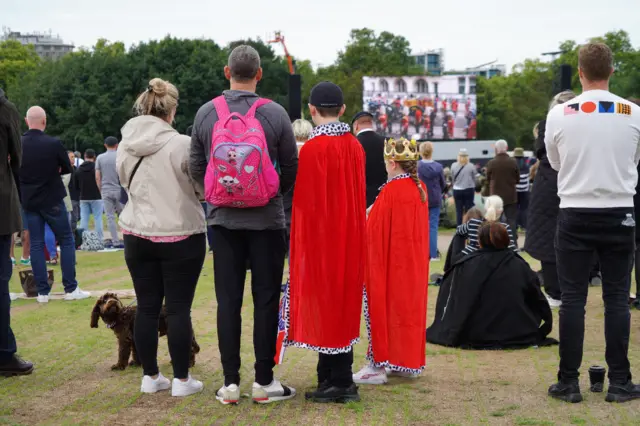 Hyde Park people queen Elizabeth
