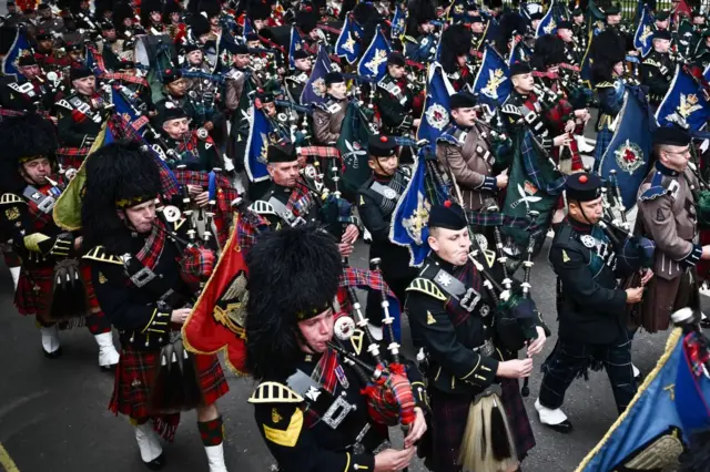 جنازة الملكة إليزابيث الثانية: موكب آخر لتشييع جثمان الملكة الراحلة