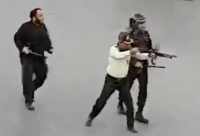 شلیک مستقیم پلیس به معترضان در همدان که روز سه‌شنبه مخابره شد