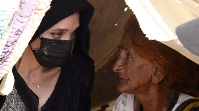 हॉलीवुड अभिनेत्री एवं संयुक्त राष्ट्र की विशेष दूत एंजेलिना जॉली