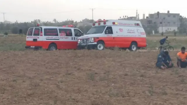 قُتل 19 شخصا غالبيتهم من المدنيين داخل إسرائيل وفي الضفة الغربية المحتلة في موجة عنف بدأت في أواخر آذار/مارس من العام الجاري