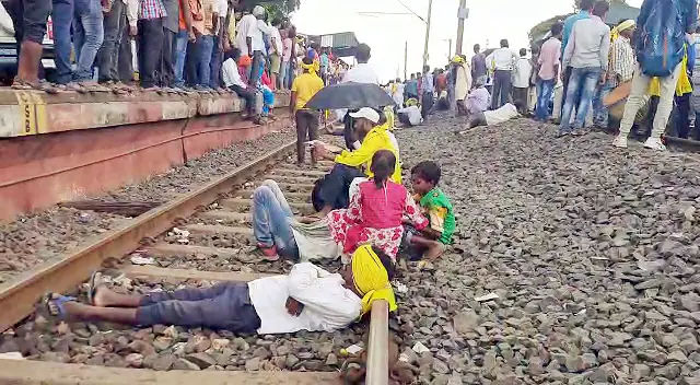कुर्मी समुदाय का रेल रोको अभियान