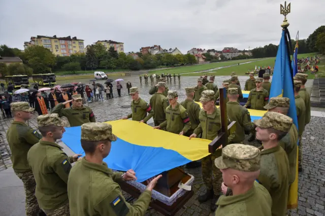 Похороны погибших украинских военных во Львове