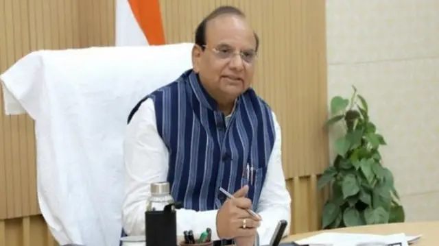 वीके सक्सेना