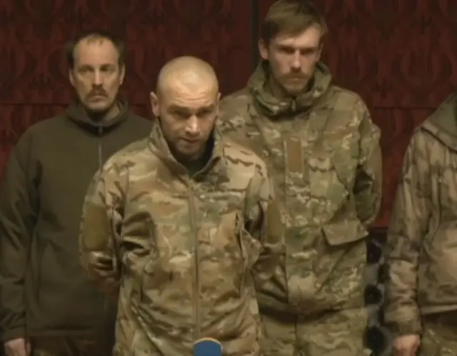 звільнені азовці